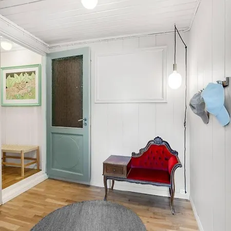 Arctic Hilltop - 4 Tromsø